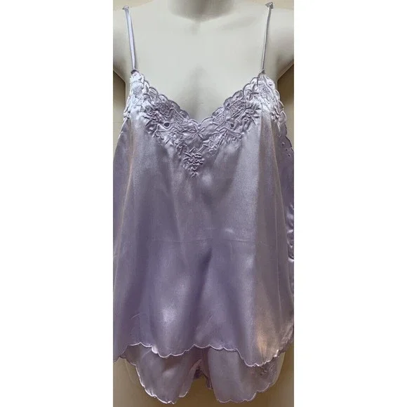 Vintage‎ 2 PC Pajamas Camisole & Shorts Shiny Silky Nylon Lace Detail Size L - Picture 3 of 6
